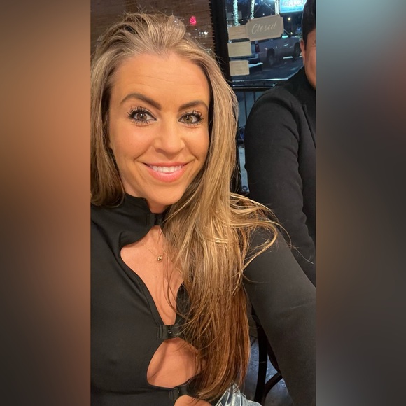 Joah Brown Black Cut-Out Long Sleeve - EUC - Picture 4 of 15